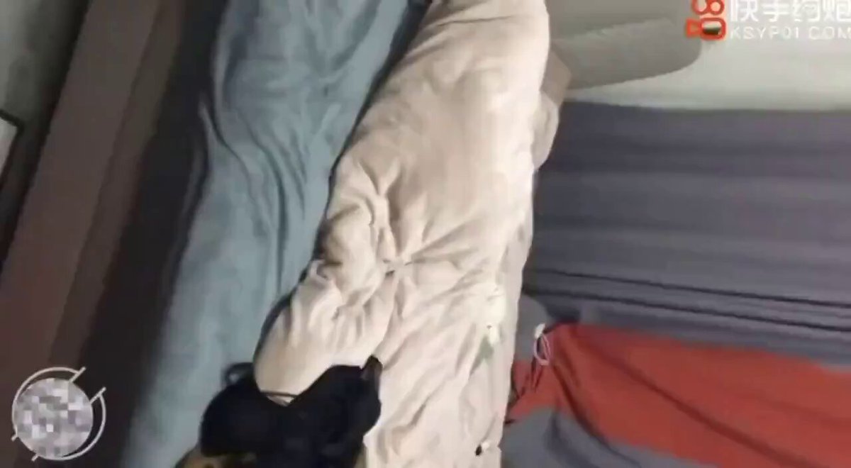 真实近亲，姐啊我又想要了给你看下东西，就这一回，刚开始还有点反抗到最后反而姐姐提醒快点，慢点妈妈回来了，这东西怎么改的了，有一次就两次 观看链接在评论区